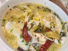-渔语鱼酸菜鱼新川菜(来福士店)