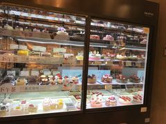 面包甜点陈列柜-多乐之日(华贸天地店)