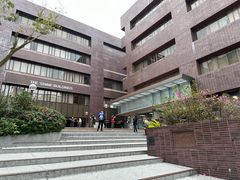 -香港大学