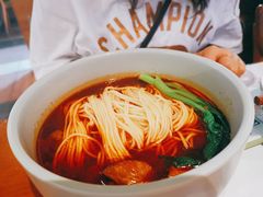 肥肠重庆小面-南小馆(迪士尼小镇店)