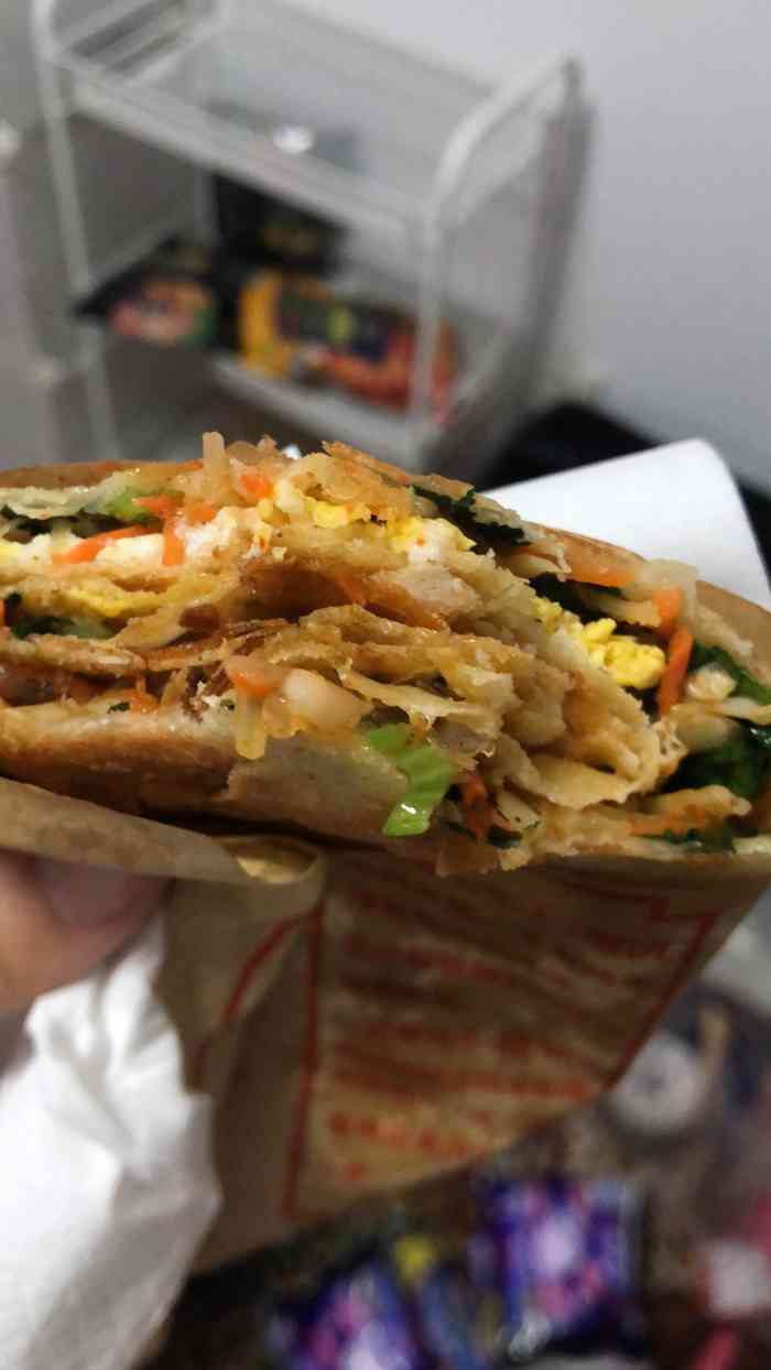 阿满沂蒙名吃塌煎饼(东关店)-"阿满沂蒙塌煎饼味道很赞,量也超大,一个