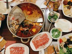 -呷哺呷哺(世贸.工三店)