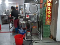 -河记肠粉店