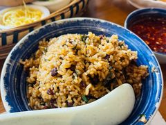 -包整·丝娃娃(一览甲秀楼风景店)