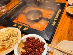 -老牌坊云南鱼豆花火锅(爱建店)