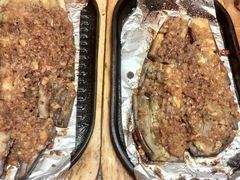 料理烤特色火烧-老东镇啤酒屋海鲜加工·蒸汽海鲜·海鲜烧烤(台东店)