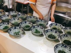 -老新隆牛肉锅贴(新街口店)
