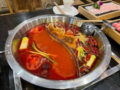-百年川椒重庆老火锅(光谷店)