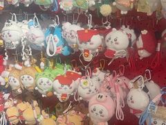 -义乌小商品批发市场(中国小商品城·篁园服装市场店)