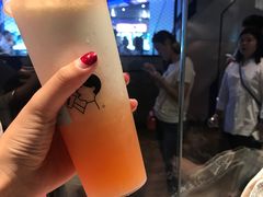 芝芝桃桃-喜茶(上海正大广场店)