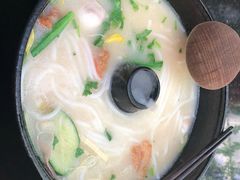 -飞虎过桥米线(翠湖店)