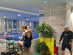 -小蓝鲸游泳培训基地(石景山店)