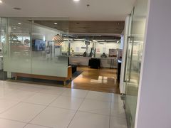 -杭州中沃沃尔沃4S店(滨江区店)