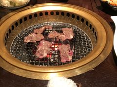 -山川小町·极番烧肉(新地假日广场店)