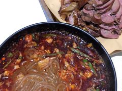 -牵人麻辣粉(粉巷店)