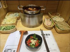 -独食火锅·半米屋台(直营总店)