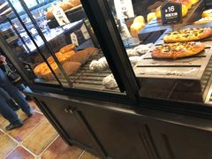 面包甜点陈列柜-红跑车(三孝口店)