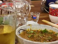 -毛辣果·贵州红酸汤牛肉火锅(西单店)