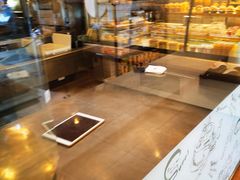 面包甜点陈列柜-味多美蛋糕(洋桥店)