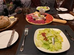 -恰餐厅及酒吧 CHAR Bar & Grill (北京丽都皇冠假日店)