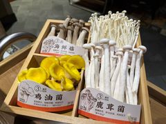 -南城十里潮汕鲜牛火锅·鲜虾生滚粥(融汇老商埠店)