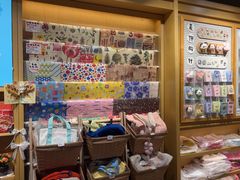 -猫的天空之城概念书店(苏州诚品店)