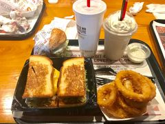 圣塔芭芭拉经典牛肉特堡-The Habit Burger Grill 哈比特汉堡(复兴soho店)