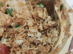 -华记煲仔华·煲仔饭(市桥易发店)