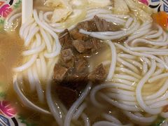 -鑫花溪牛肉米粉(人民广场店)