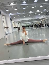 -深舞形体民族舞蹈工作室