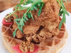 -Brut Eatery Wine Bar & Restaurant (建国东路店)