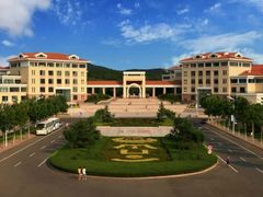 -中国海洋大学（崂山校区）-游泳馆