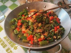 -渔语鱼酸菜鱼新川菜(来福士店)