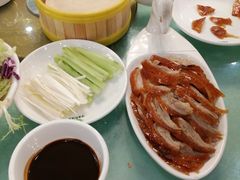 -六和聚传统烤鸭.天津菜(和平店)