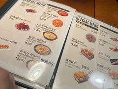 -BHC炸鸡(明洞总店)