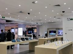 -华为授权体验店(中山公园来福士)