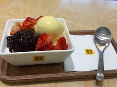 -满记甜品(优客百盛店)