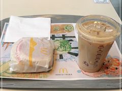 -麦当劳(友谊路得来速店)