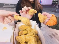 -BHC炸鸡(明洞总店)