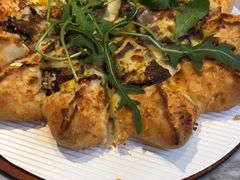 小牛菲力花轮披萨-必胜客(中大银泰店)