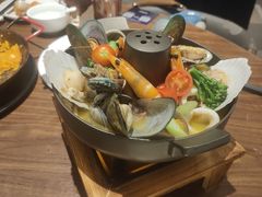-港丽餐厅(正大店)