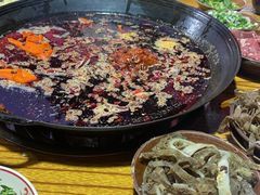 -利姐牧牛匠老火锅(兰花店)