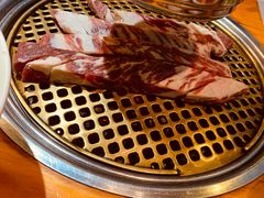 -唯成•韩国炭火烤肉 유성고기