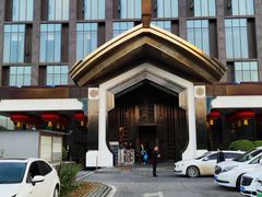 -陆地游轮西山温泉号