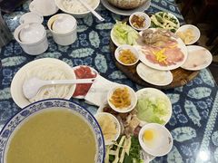 -桥香园云南过桥米线(金马碧鸡店)