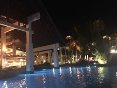 -麦哲伦丝绸度假村