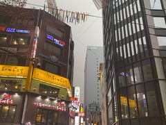 -BHC炸鸡(明洞总店)