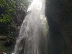 -龙水峡地缝景区
