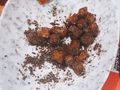 -包整·丝娃娃(一览甲秀楼风景店)