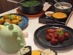 -荟廷·晶萃(陆家嘴尚悦湾店)